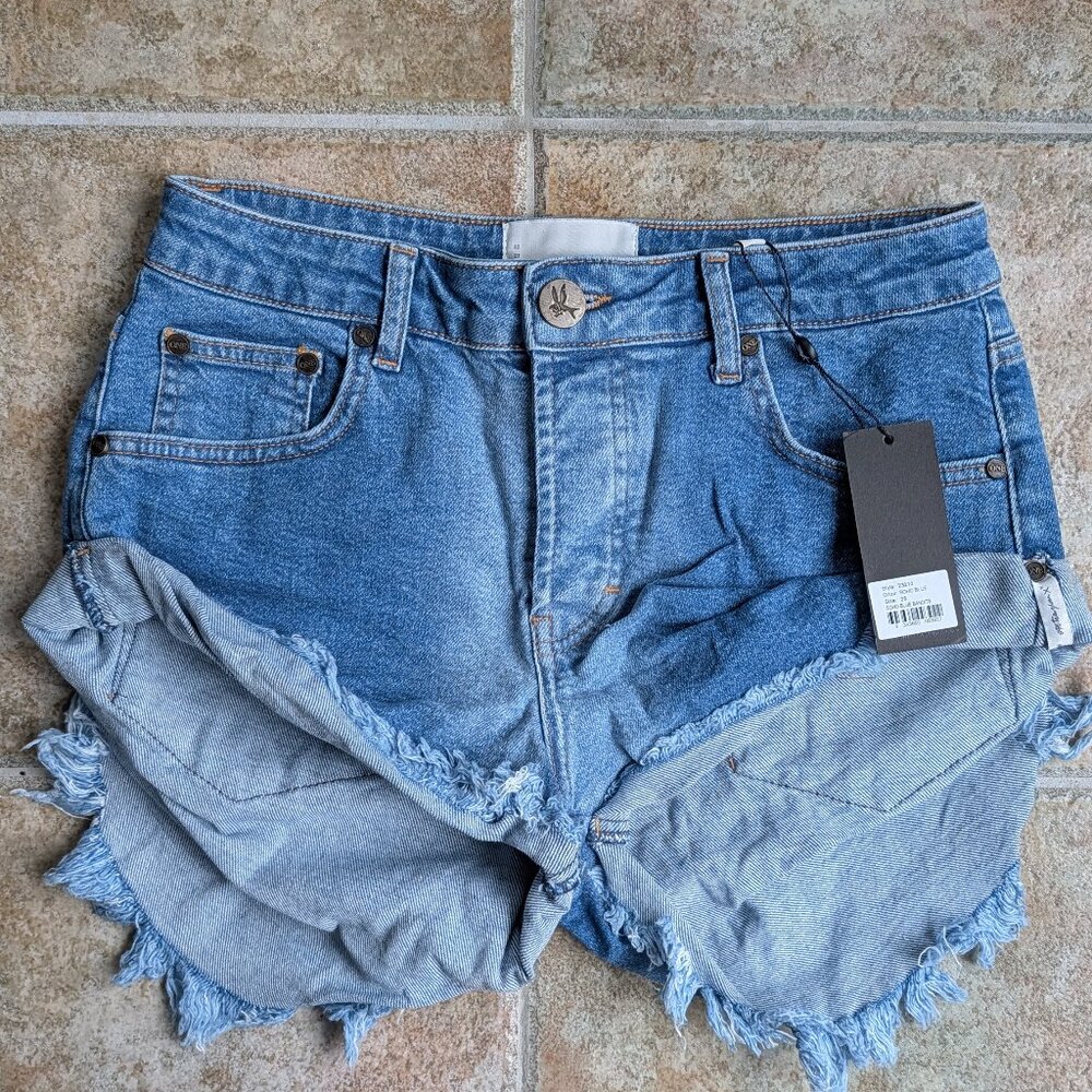 One Teaspoon Bandits - Low Waist Cut Off Denim Shorts in Soho Blue - Size 25